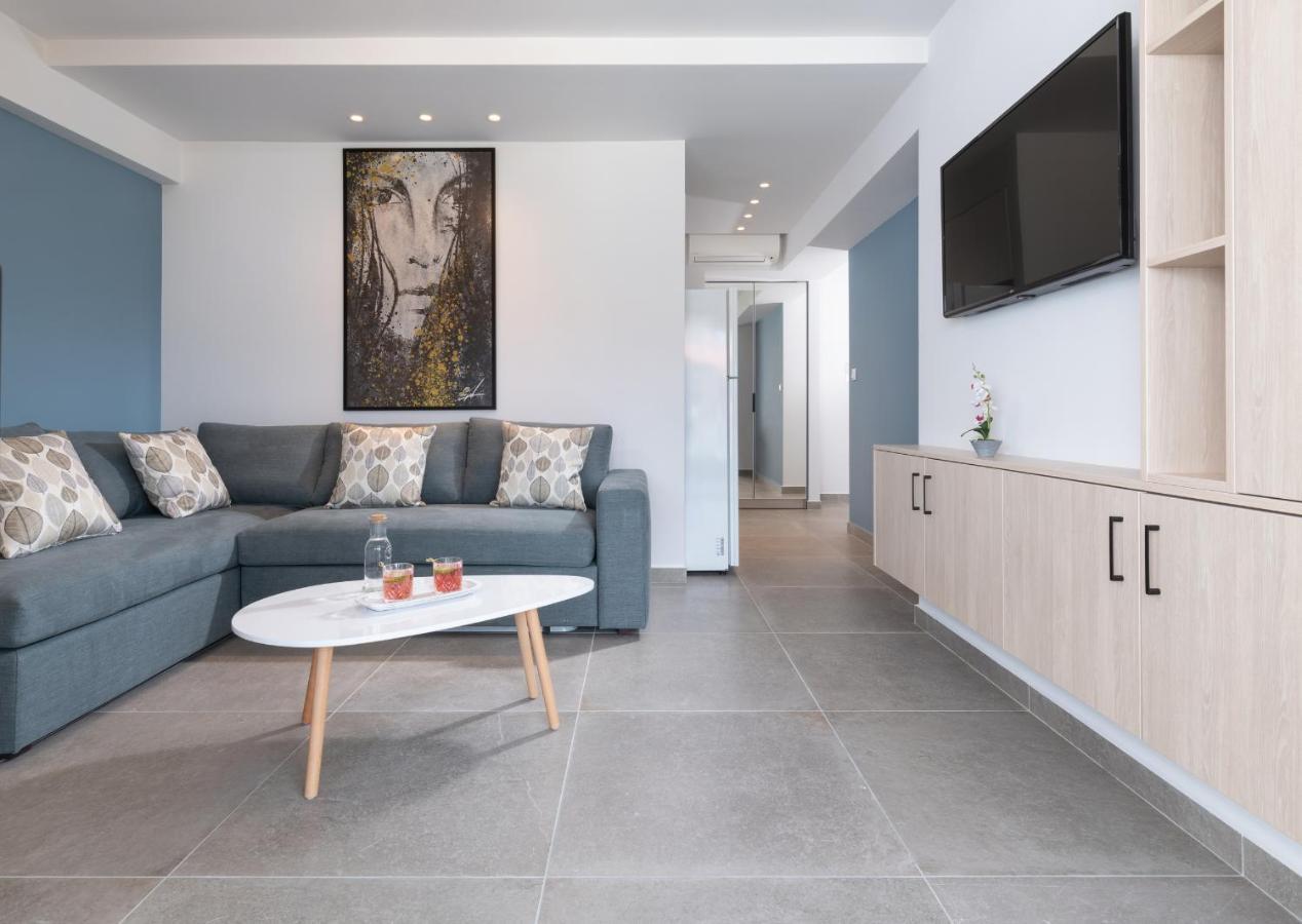Sky Luxury Suites Sarti Exteriér fotografie