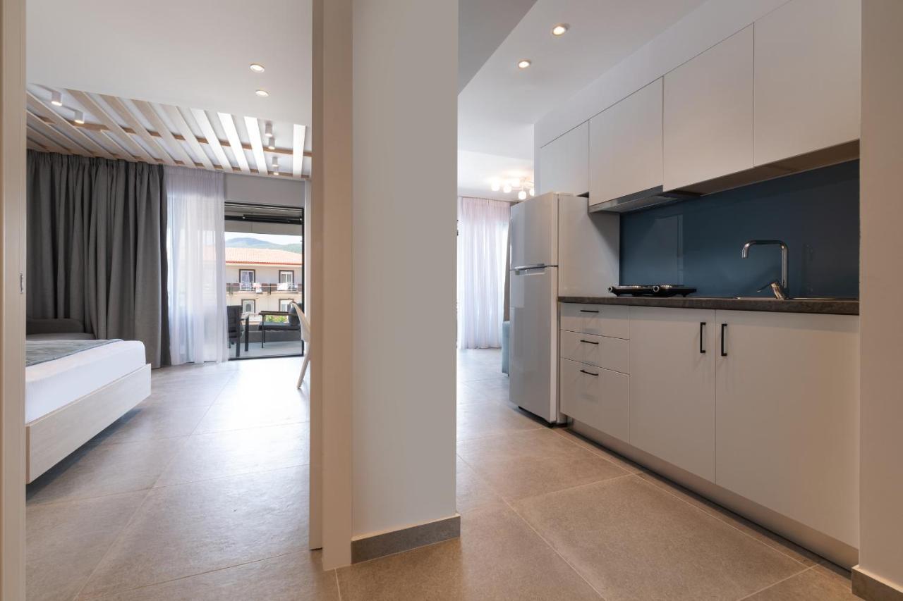 Sky Luxury Suites Sarti Exteriér fotografie